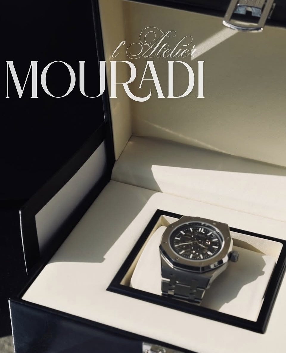 Montre squelette dans son coffret